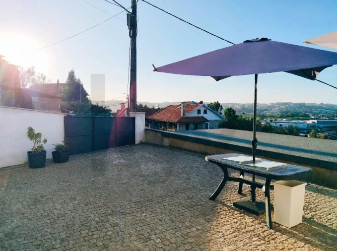 Moradia T3 para Venda em O. Azeméis, Riba-Ul, Ul, Macinhata Seixa, Madail Foto 9