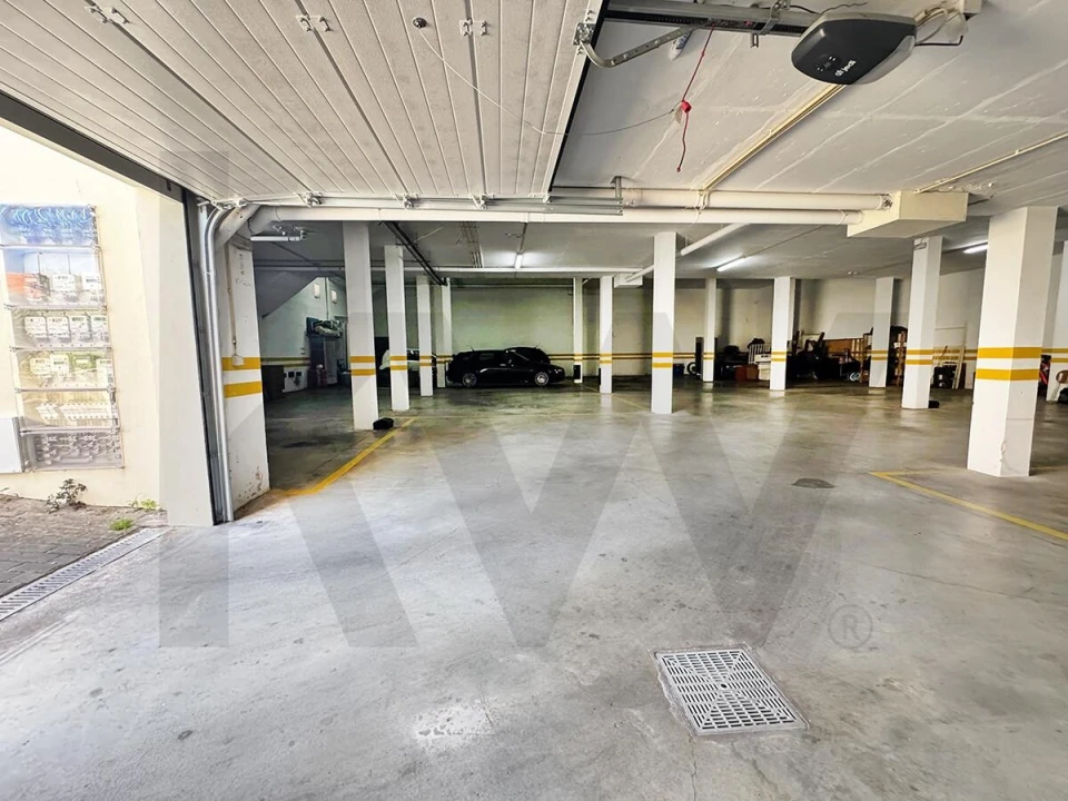 Apartamento T1 para Venda em Carvoeira Foto 24