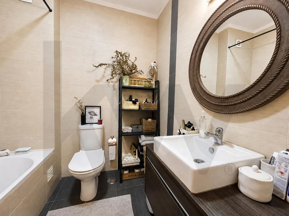 Apartamento T1 para Venda em Carvoeira Foto 9