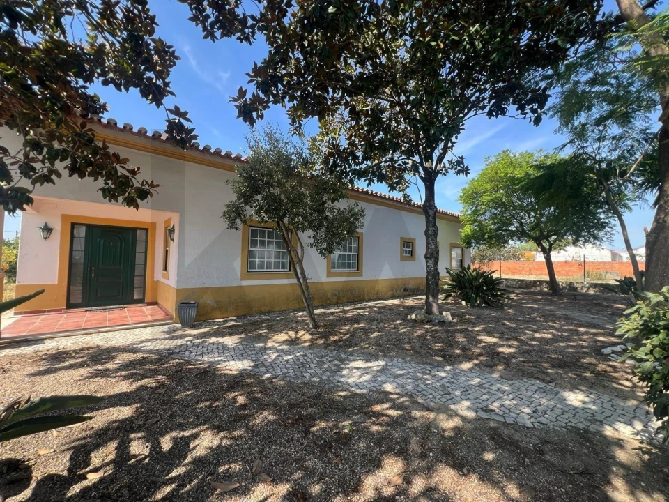 Moradia T4 para Venda em Almeirim Foto 5