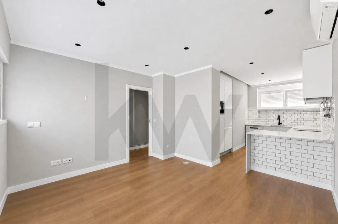 Apartamento T1 para Arrendamento em Alvalade Foto 1