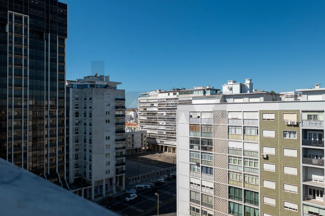 Apartamento T1 para Arrendamento em Alvalade Foto 15