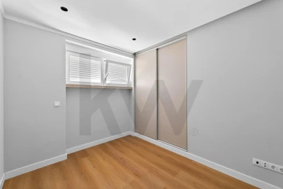 Apartamento T1 para Arrendamento em Alvalade