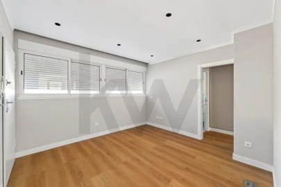 Apartamento T1 para Arrendamento em Alvalade