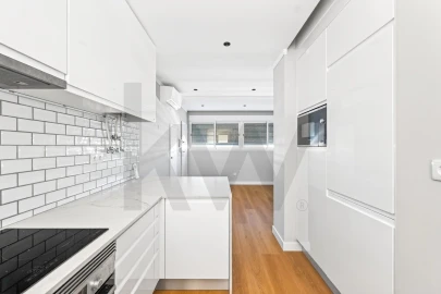Apartamento T1 para Arrendamento em Alvalade