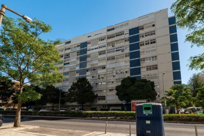 Apartamento T1 para Arrendamento em Alvalade