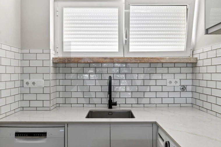 Apartamento T1 para Arrendamento em Alvalade Foto 4