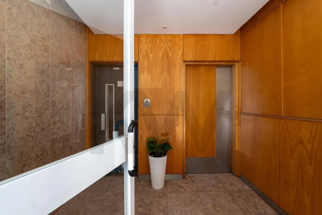 Apartamento T1 para Arrendamento em Alvalade Foto 14