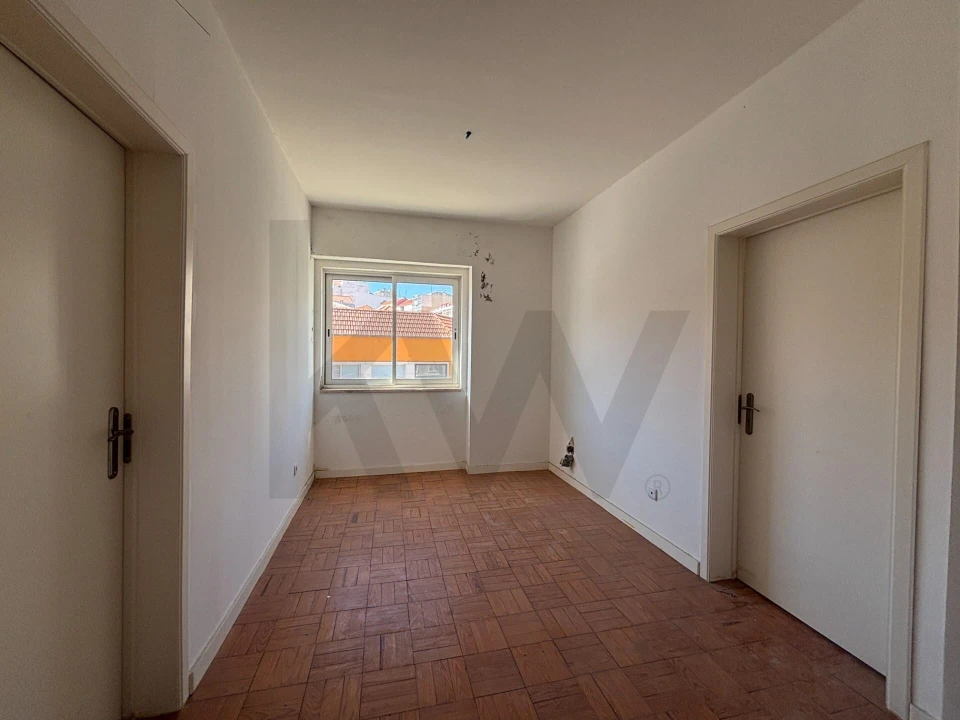 Prédio para Venda em Almada, Cova da Piedade, Pragal e Cacilhas Foto 10