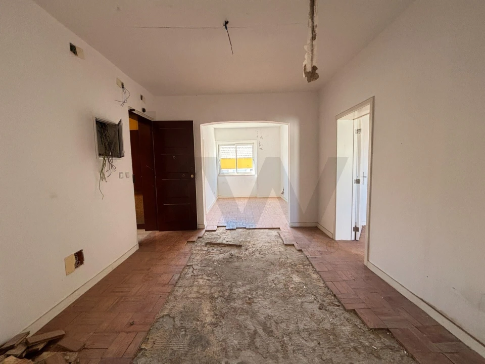 Prédio para Venda em Almada, Cova da Piedade, Pragal e Cacilhas Foto 15