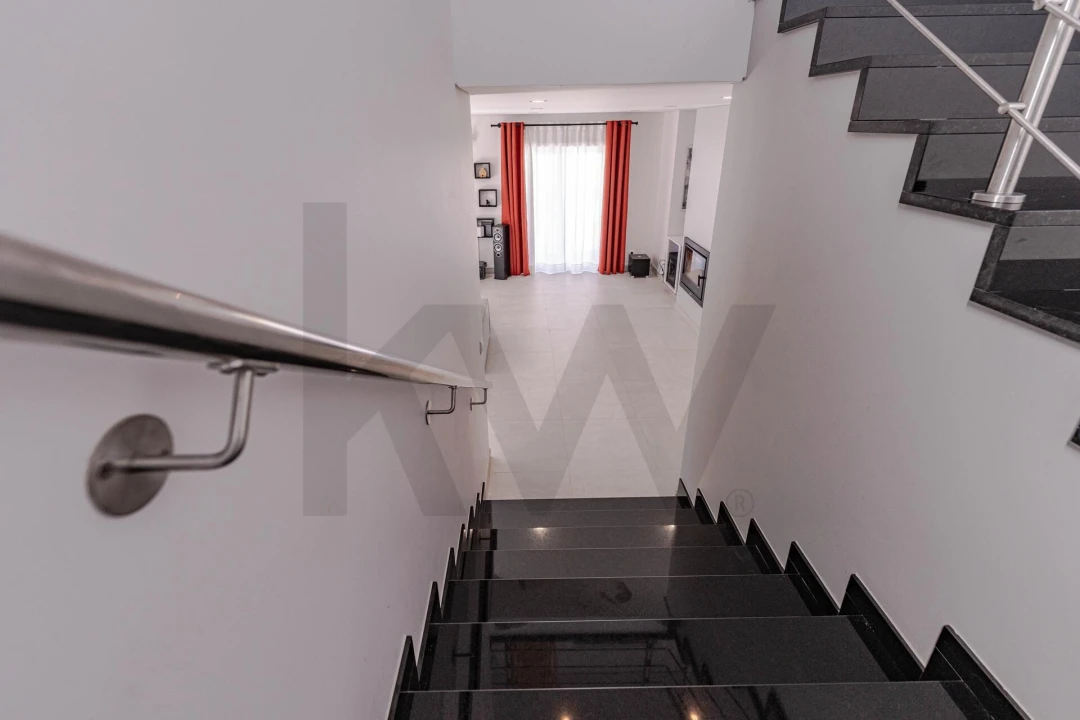 Moradia T3 para Venda em São Domingos de Rana Foto 14