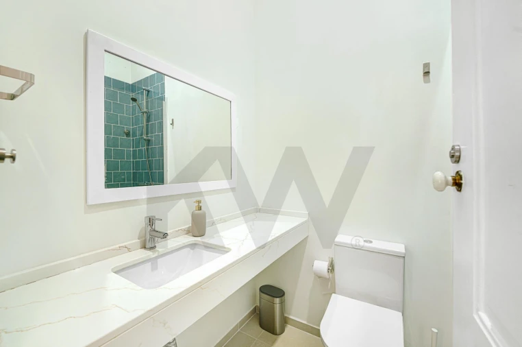 Quarto para Arrendamento em Avenidas Novas Foto 14