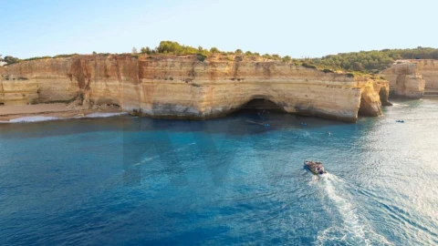 Moradia T4 para Arrendamento em Albufeira e Olhos de Água