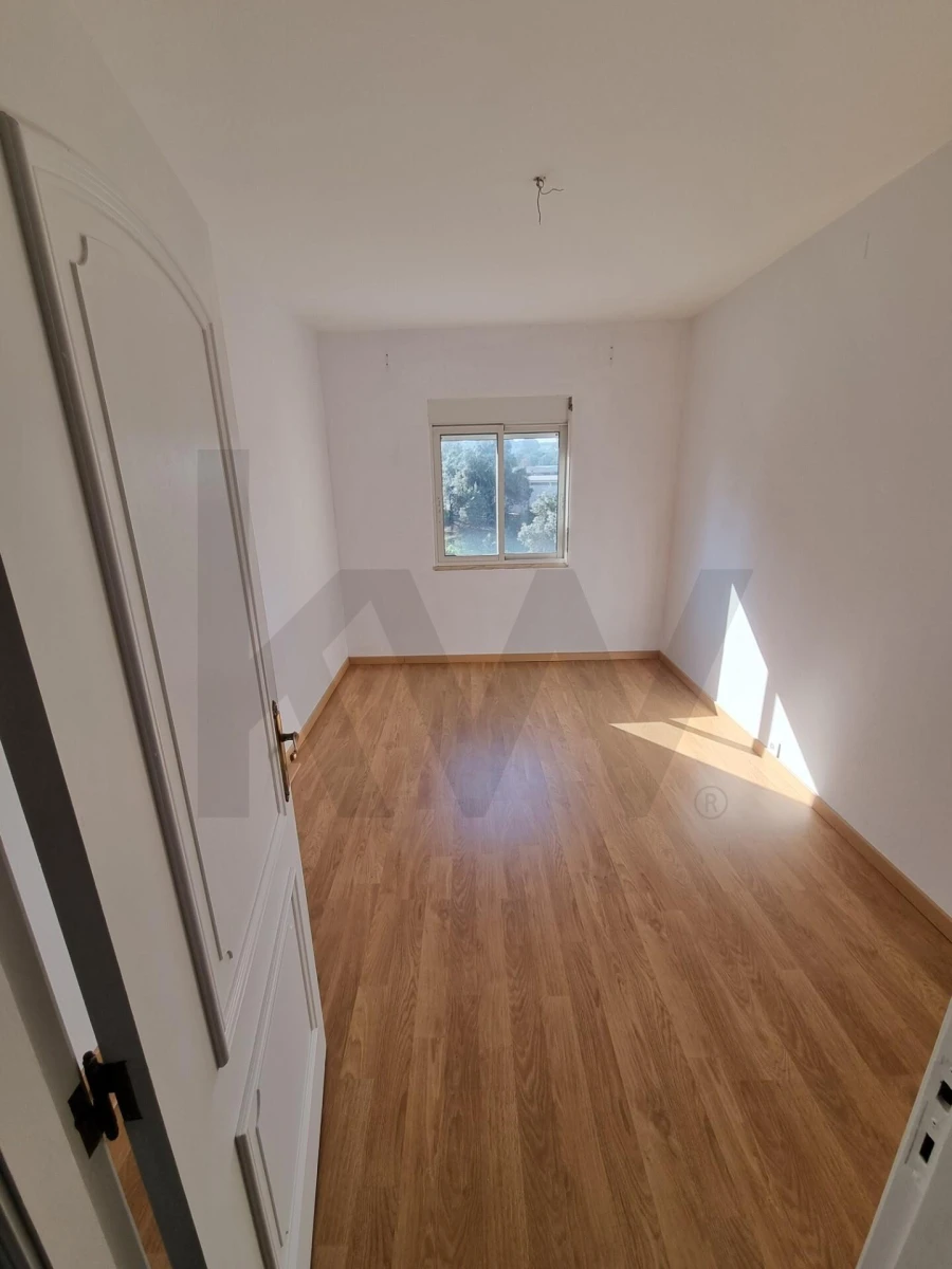 Apartamento T2 para Venda em Olivais Foto 6