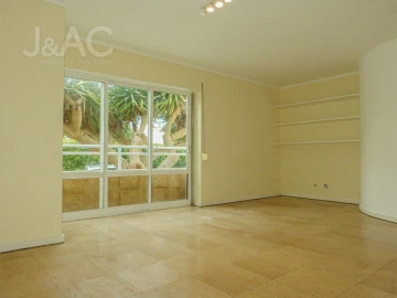 Apartamento T2 para Arrendamento em Cascais e Estoril
