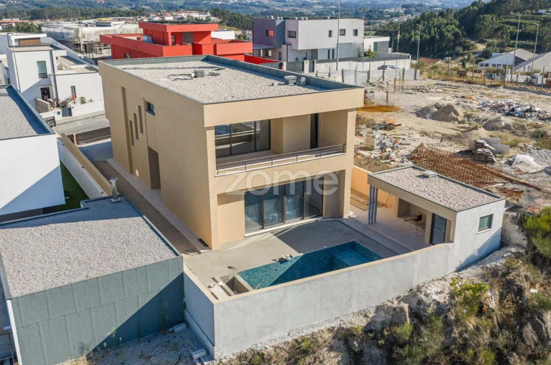 Moradia T3 para Venda em Cristelos, Boim e Ordem Foto 10