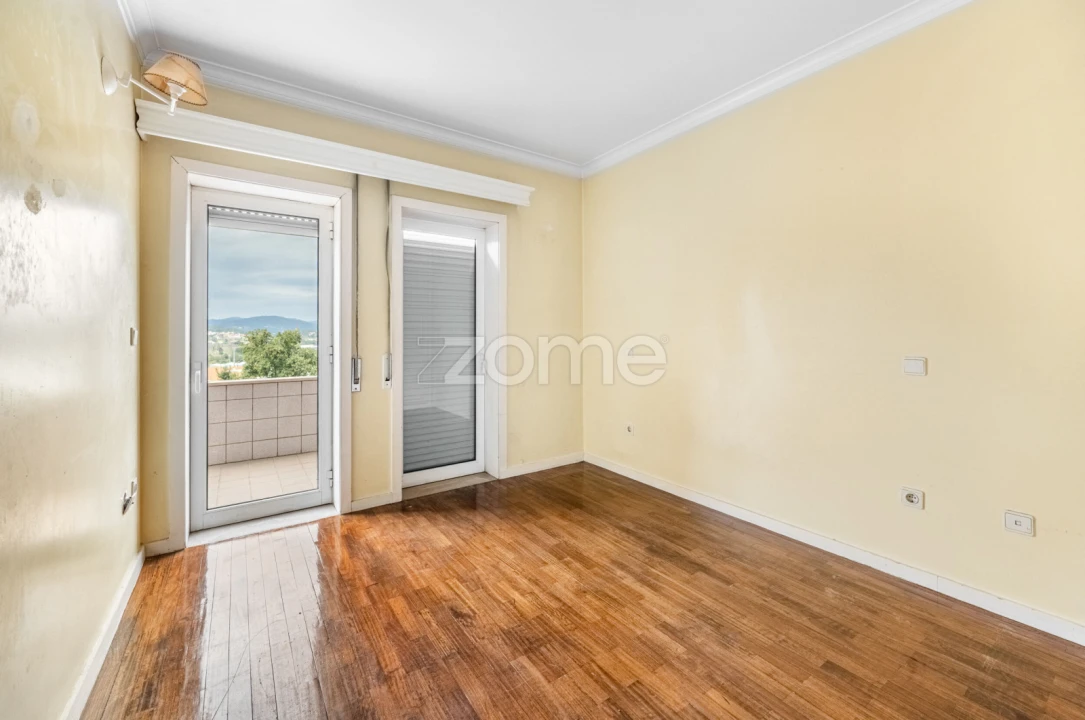 Apartamento T3 para Venda em Riba de Ave Foto 13