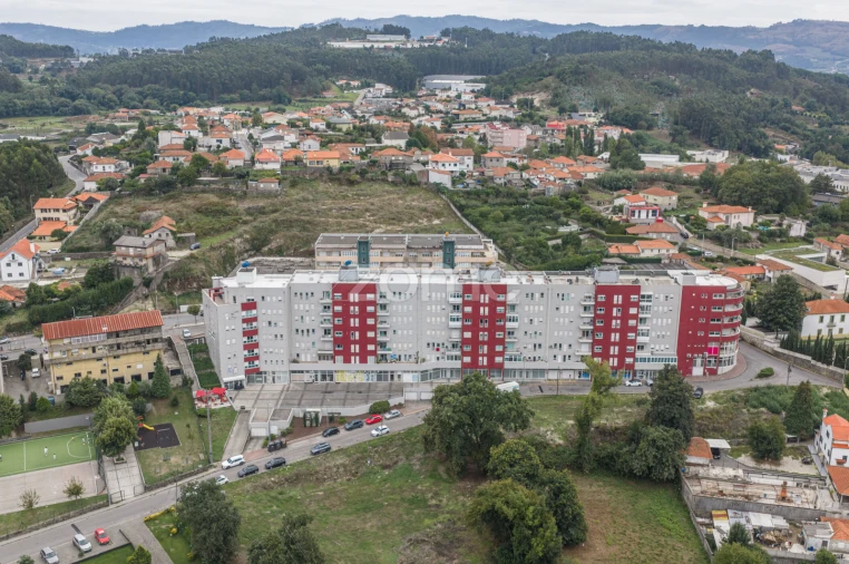 Apartamento T3 para Venda em Riba de Ave Foto 23