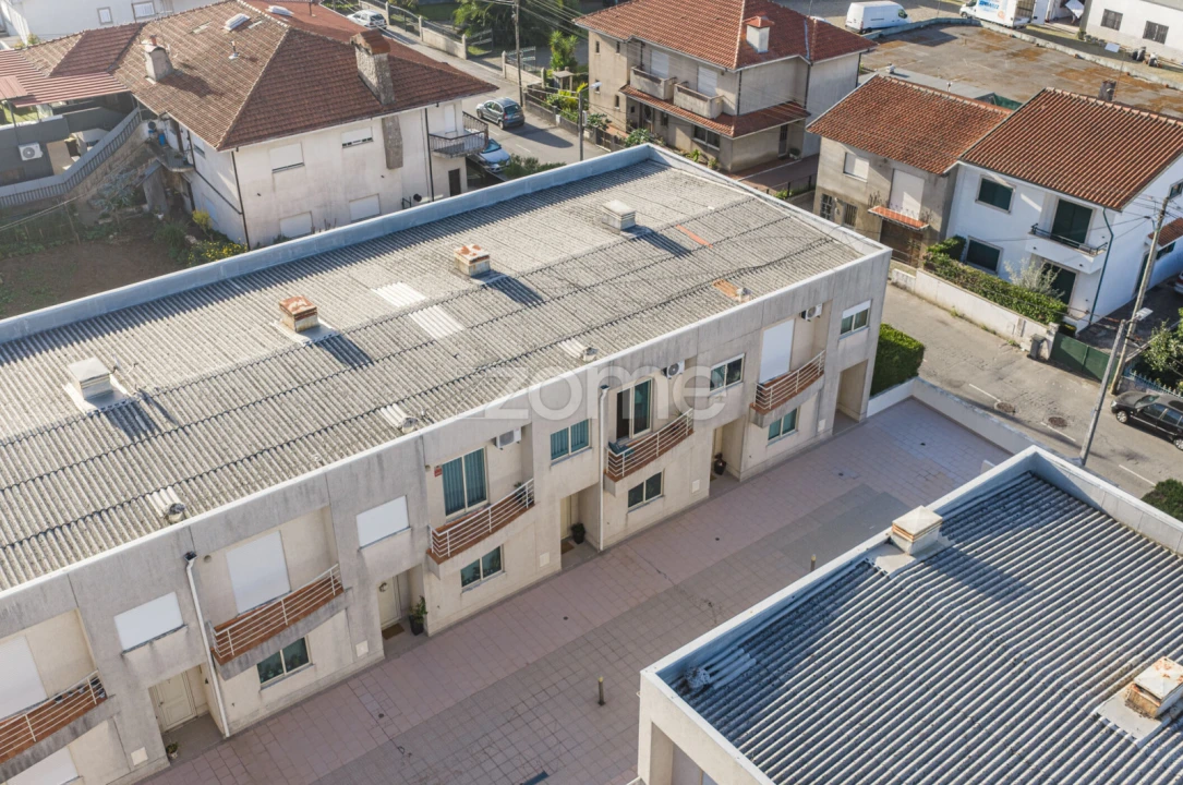 Moradia T3 para Venda em Campo e Sobrado Foto 24
