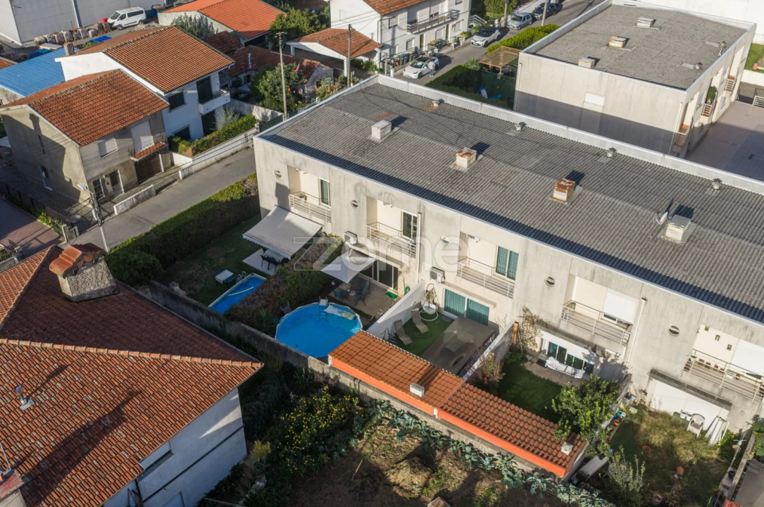 Moradia T3 para Venda em Campo e Sobrado Foto 28