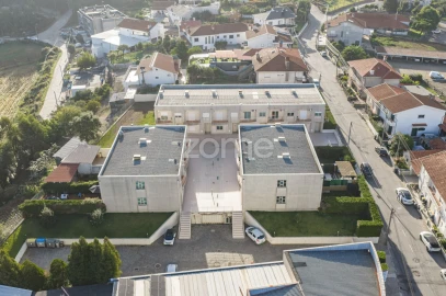 Moradia T3 para Venda em Campo e Sobrado