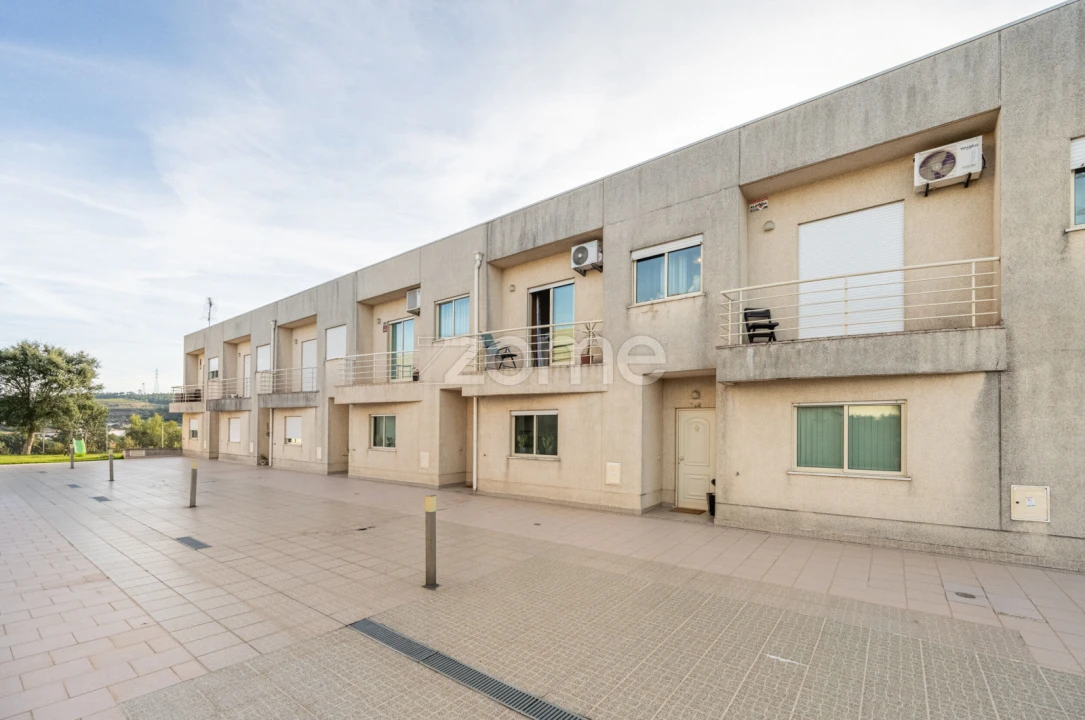 Moradia T3 para Venda em Campo e Sobrado Foto 22
