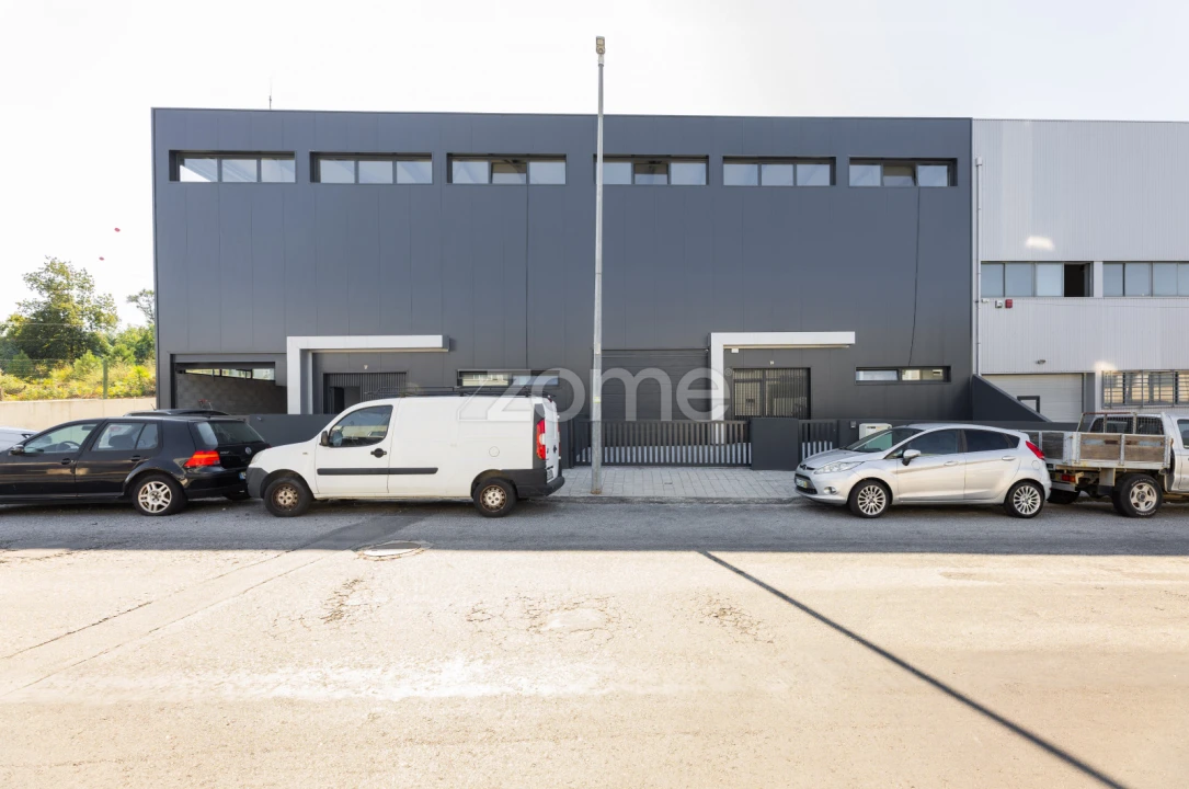 Terreno Comércio / Armazém para Venda em Adaufe Foto 17