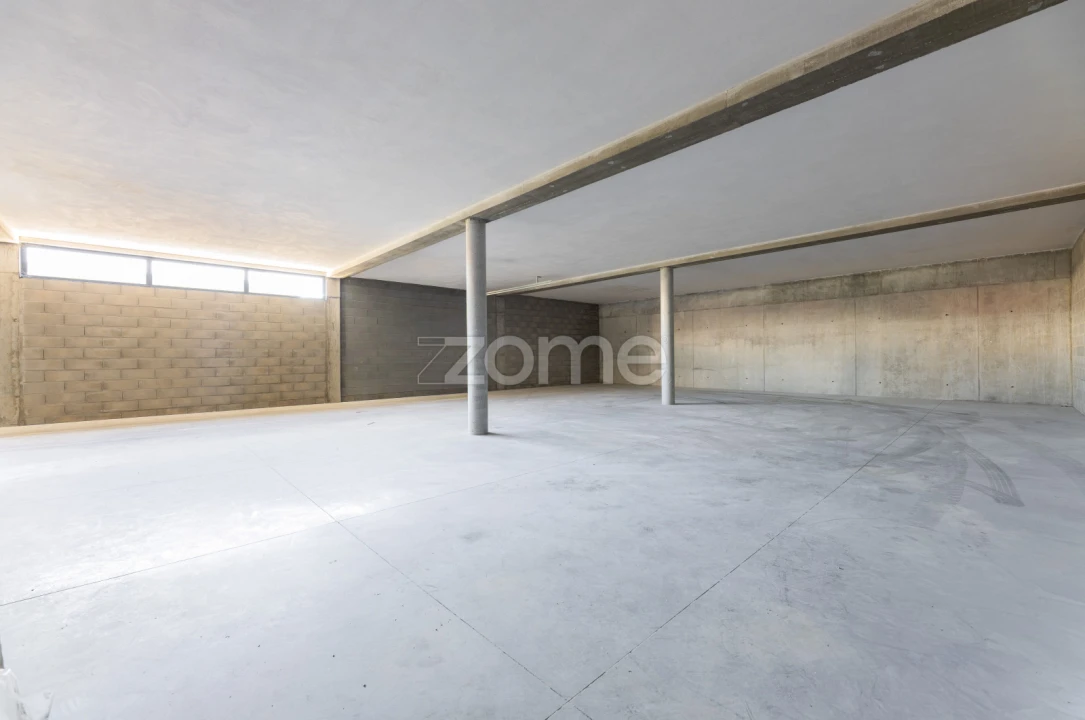 Terreno Comércio / Armazém para Venda em Adaufe Foto 16