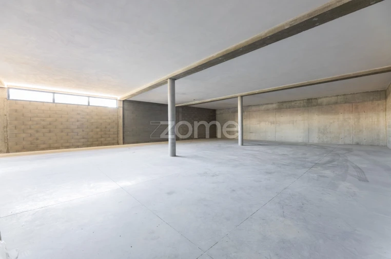 Terreno Comércio / Armazém para Venda em Adaufe Foto 16