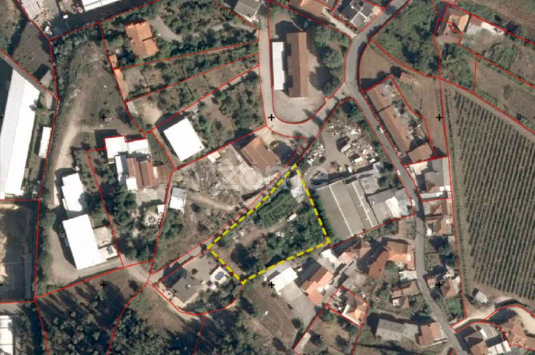 Terreno para Venda em Rebordosa Foto 2