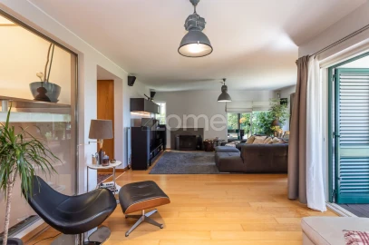 Moradia T7 para Venda em Carcavelos e Parede
