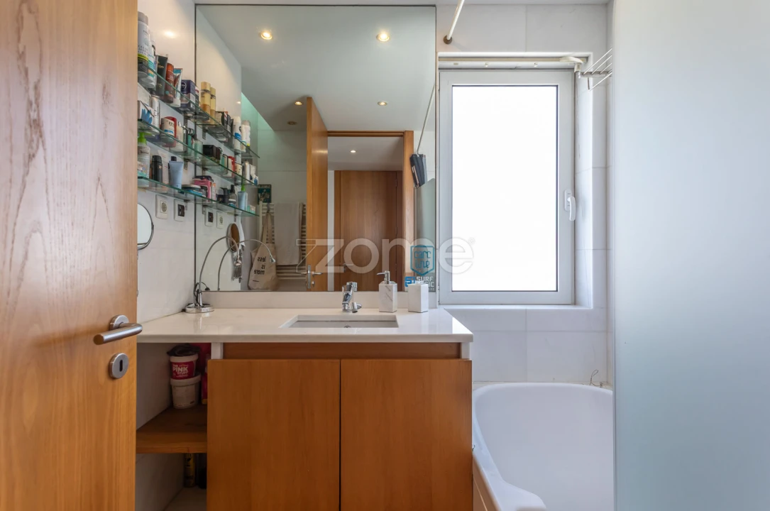 Moradia T7 para Venda em Carcavelos e Parede Foto 40