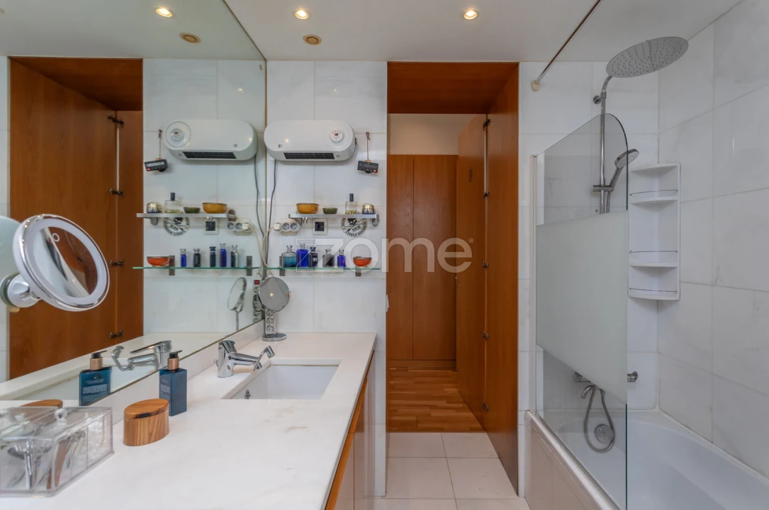 Moradia T7 para Venda em Carcavelos e Parede Foto 41
