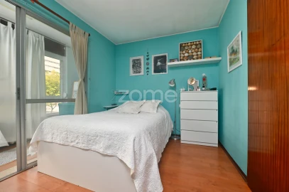 Apartamento T3 para Venda em Oeiras e São Julião da Barra, Paço de Arcos e Caxias