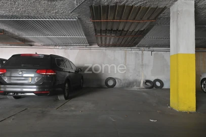 Apartamento T3 para Venda em Oeiras e São Julião da Barra, Paço de Arcos e Caxias