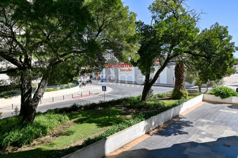 Apartamento T3 para Venda em Oeiras e São Julião da Barra, Paço de Arcos e Caxias Foto 3