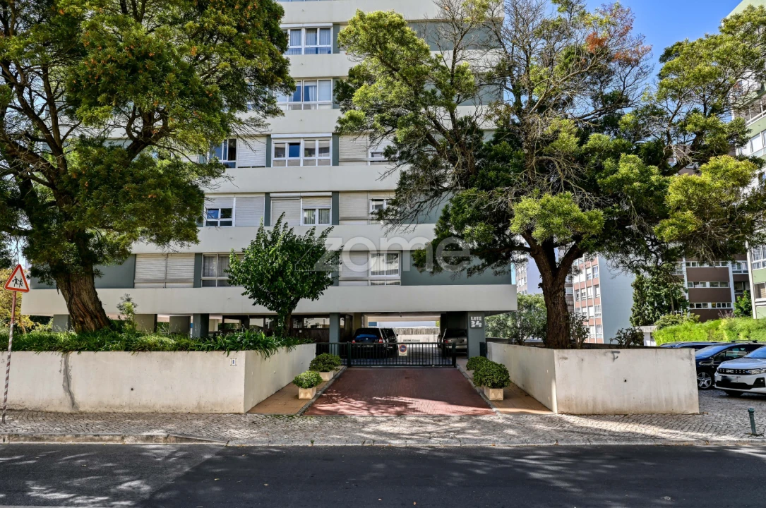 Apartamento T3 para Venda em Oeiras e São Julião da Barra, Paço de Arcos e Caxias Foto 4