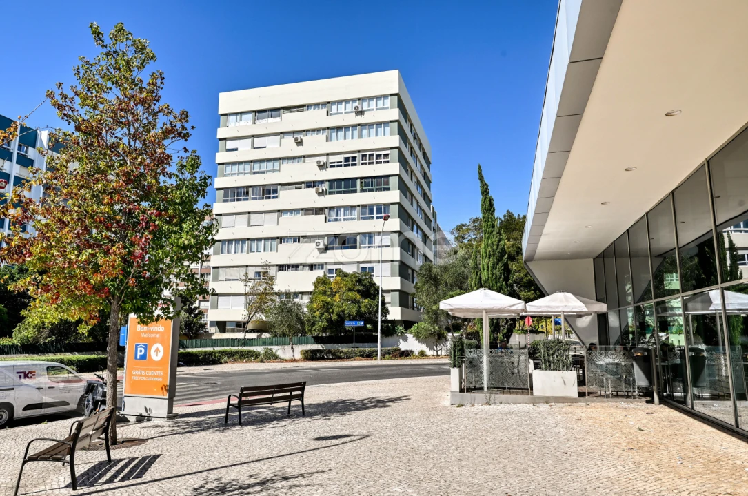 Apartamento T3 para Venda em Oeiras e São Julião da Barra, Paço de Arcos e Caxias Foto 5