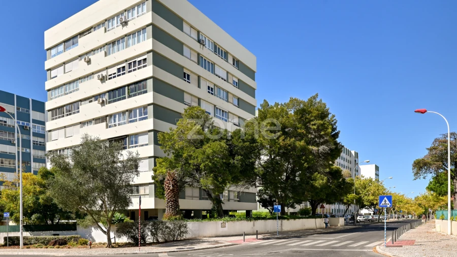 Apartamento T3 para Venda em Oeiras e São Julião da Barra, Paço de Arcos e Caxias