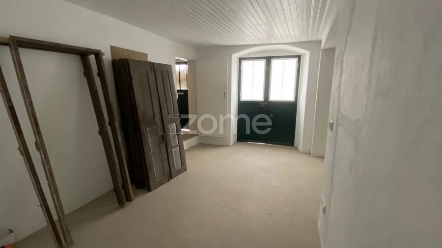 Moradia T2 para Venda em Santa Maria da Devesa