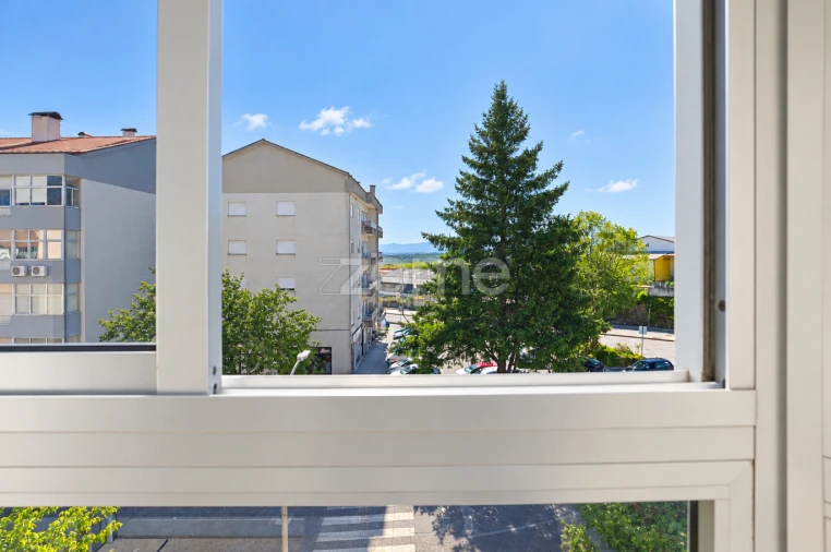 Apartamento T3 para Venda em Abraveses Foto 21