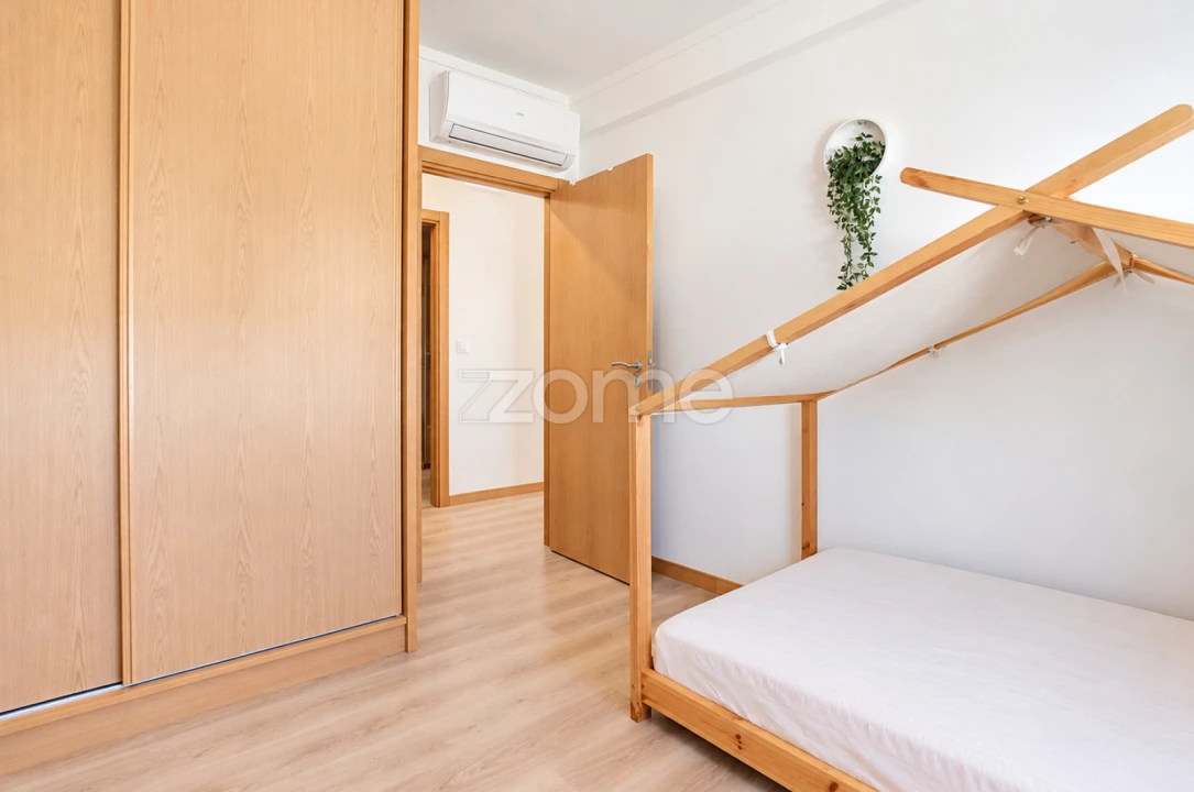 Apartamento T3 para Venda em Abraveses Foto 16