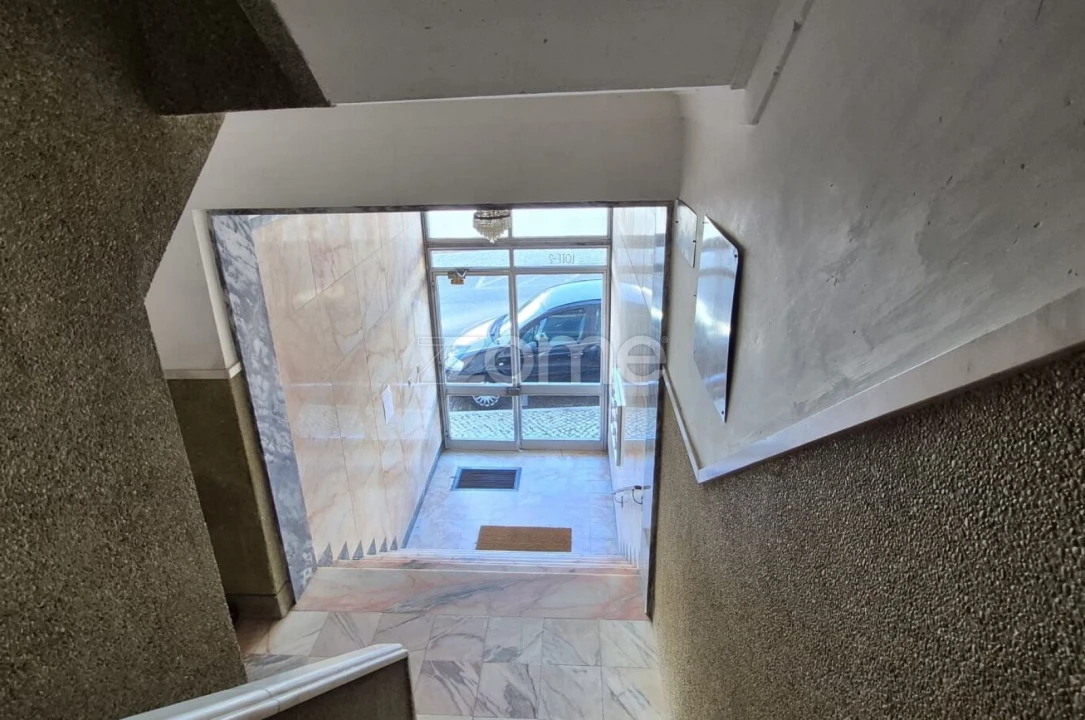 Apartamento T2 para Venda em Loures Foto 16