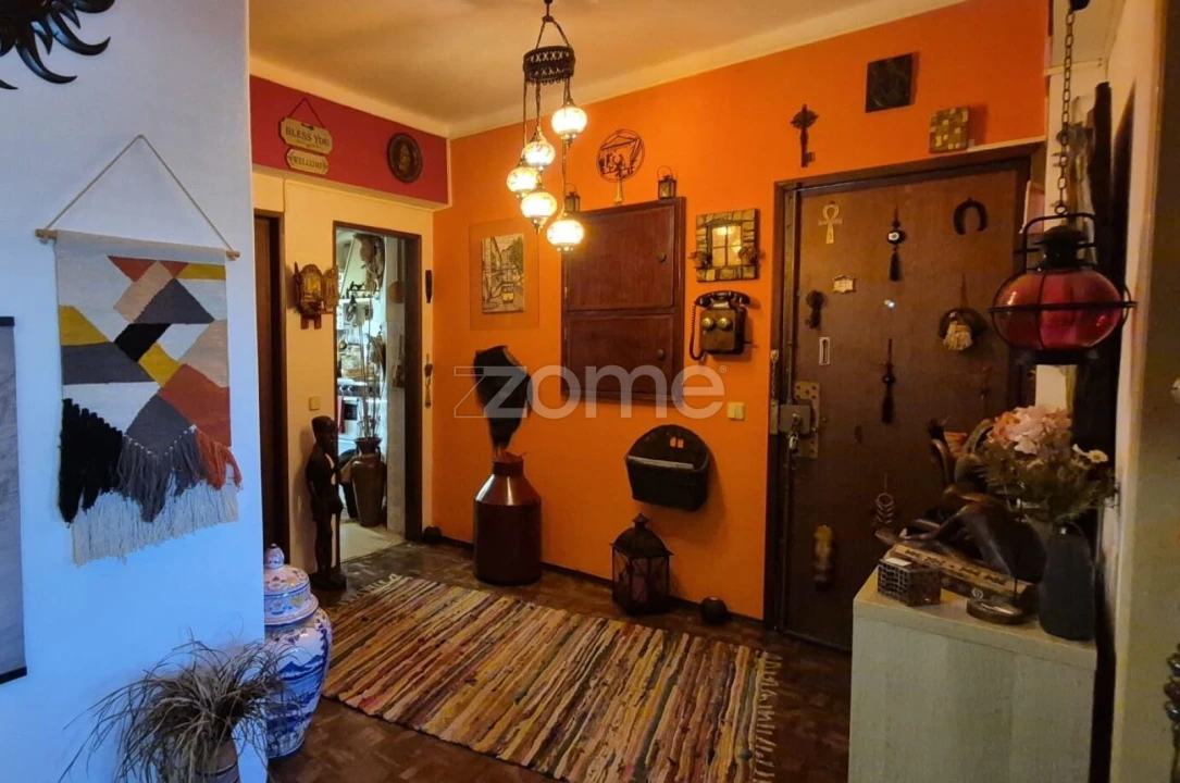 Apartamento T2 para Venda em Loures Foto 4