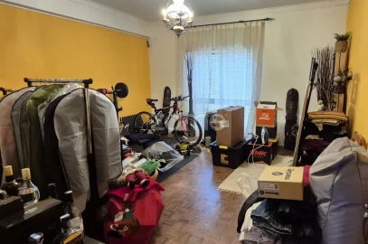Apartamento T2 para Venda em Loures
