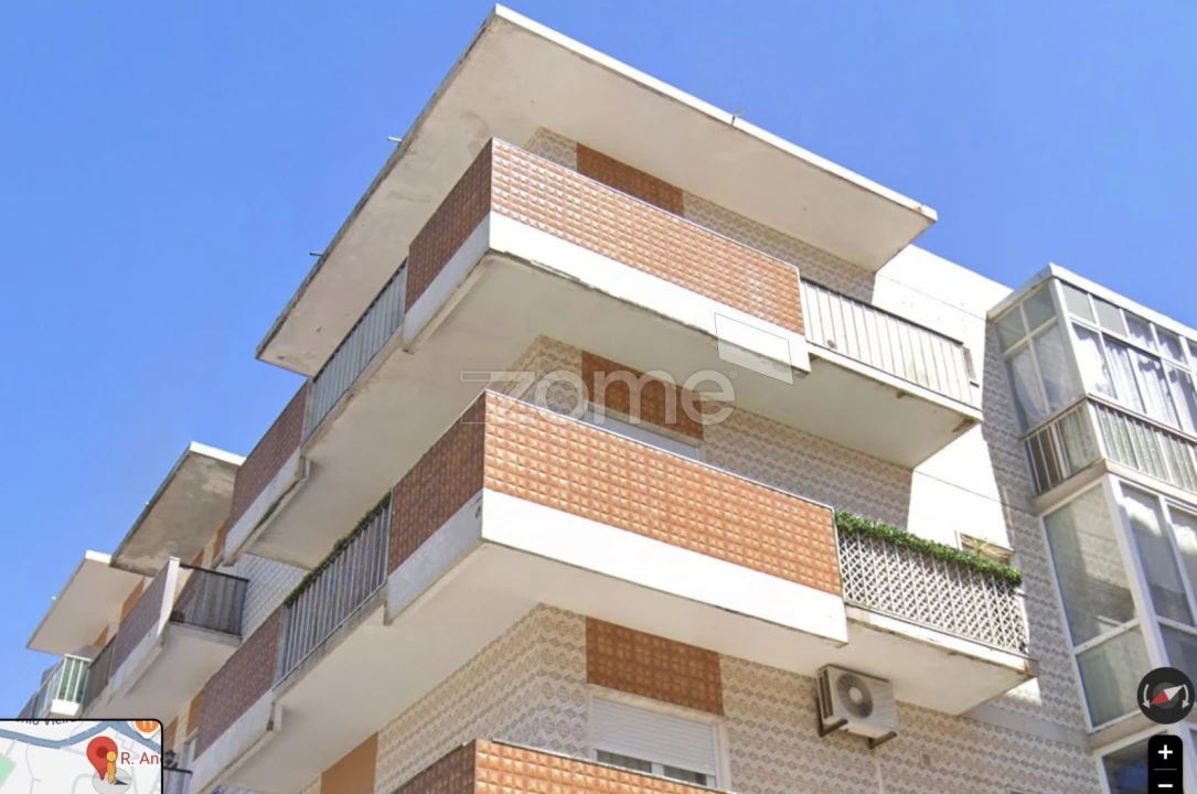 Apartamento T2 para Venda em Loures Foto 3