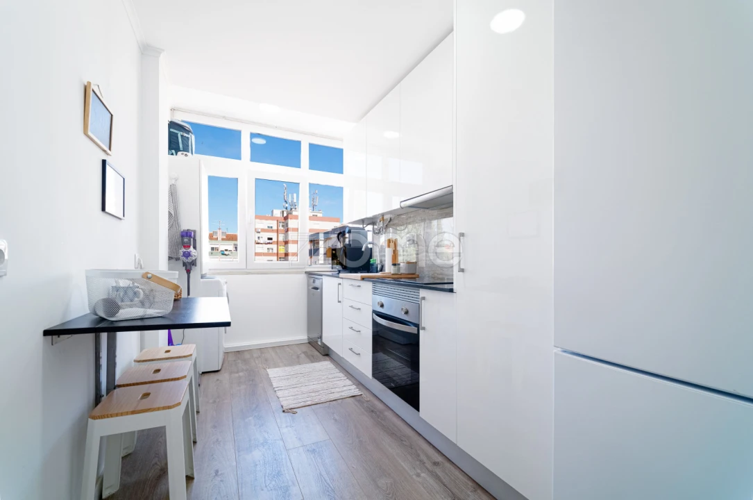 Apartamento T1 para Venda em Póvoa de Santa Iria e Forte da Casa Foto 2