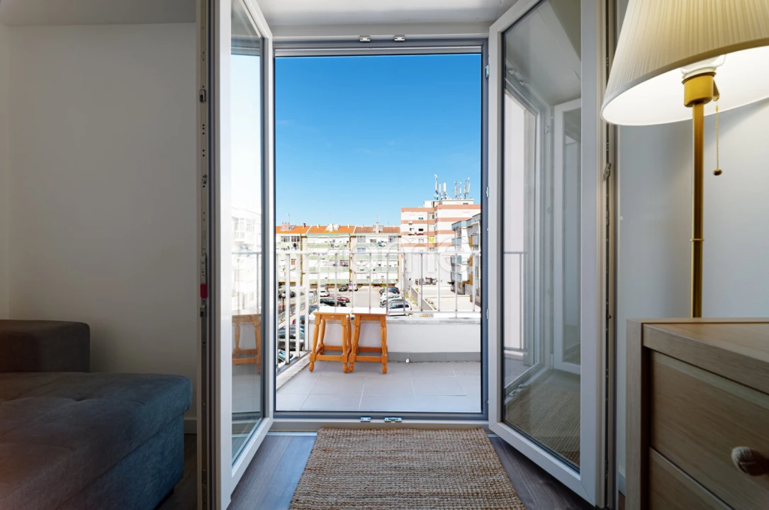 Apartamento T1 para Venda em Póvoa de Santa Iria e Forte da Casa Foto 8