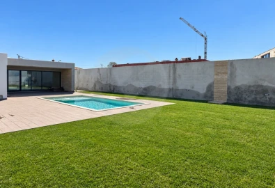 Moradia T4 para Venda em Póvoa de Varzim, Beiriz e Argivai