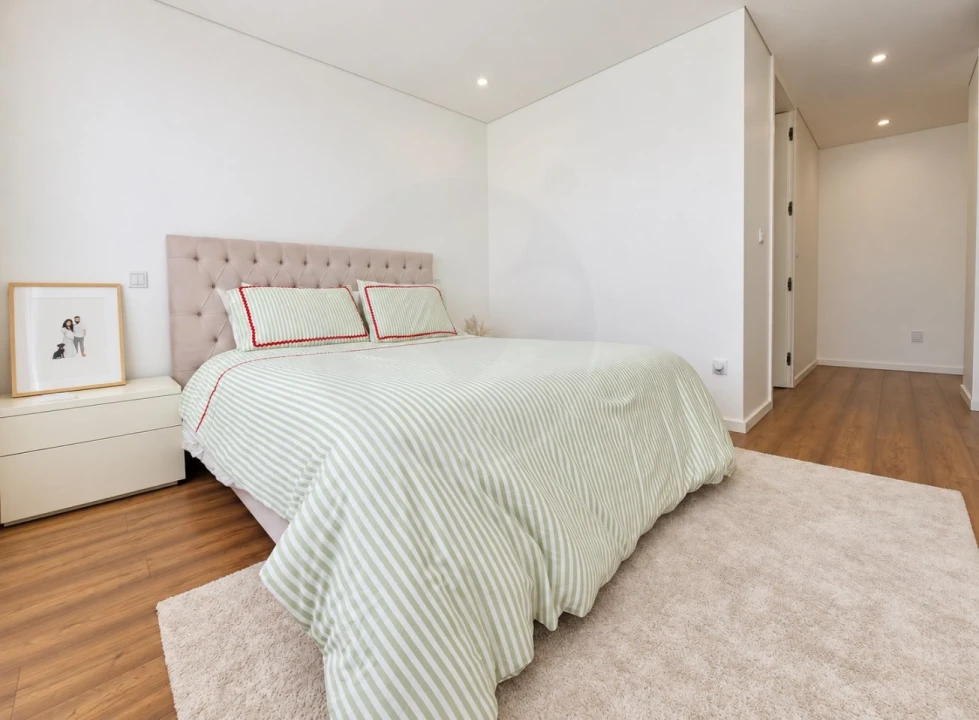 Apartamento T4 para Venda em Póvoa de Varzim, Beiriz e Argivai Foto 11